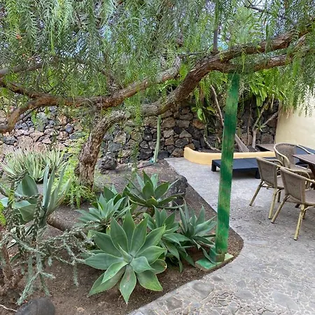 Casa Verde, 2 *